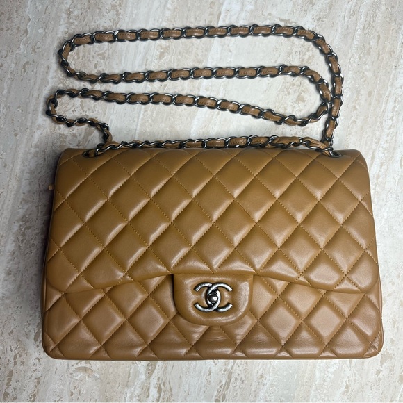 Chanel Tan Lambskin Caviar Quilted Jumbo Classic Double Flap Bag (2014-2015) - Picture 2 of 15